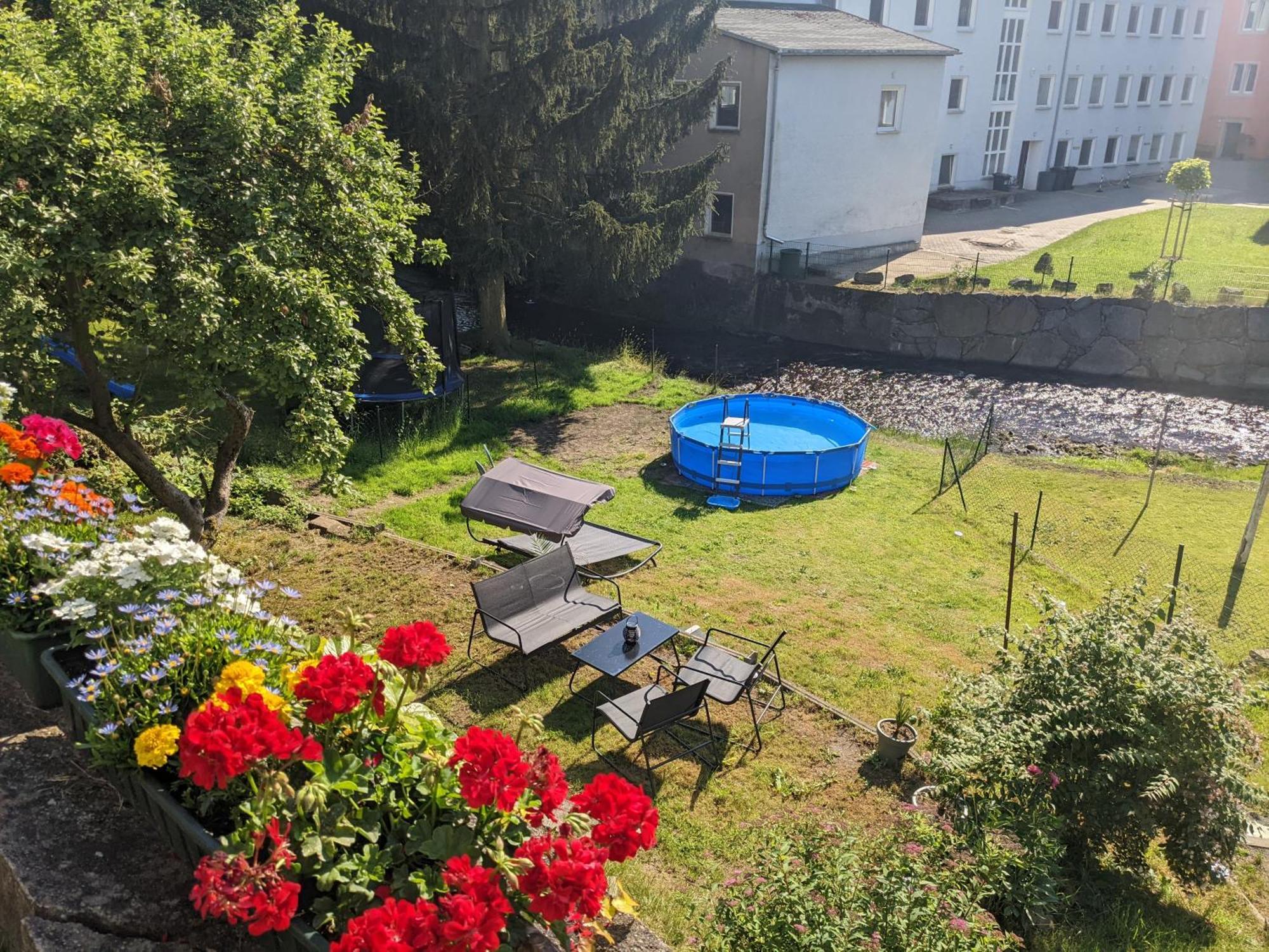 Hw4B - Urlaubsmagie - Zentral Mit Gemeinschaftsgarten, -Pool, -Sauna & Whirlpool Sebnitz Exterior photo